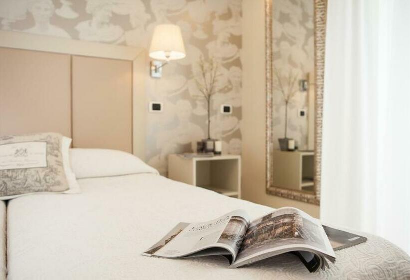 Standart Oda, Darsena