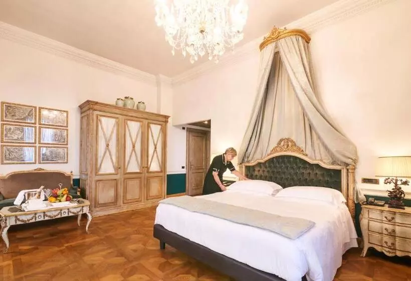ジュニアスイート, De La Ville Monza   Small Luxury Hotels Of The World