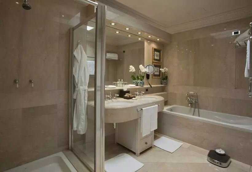 デラックスルーム, De La Ville Monza   Small Luxury Hotels Of The World