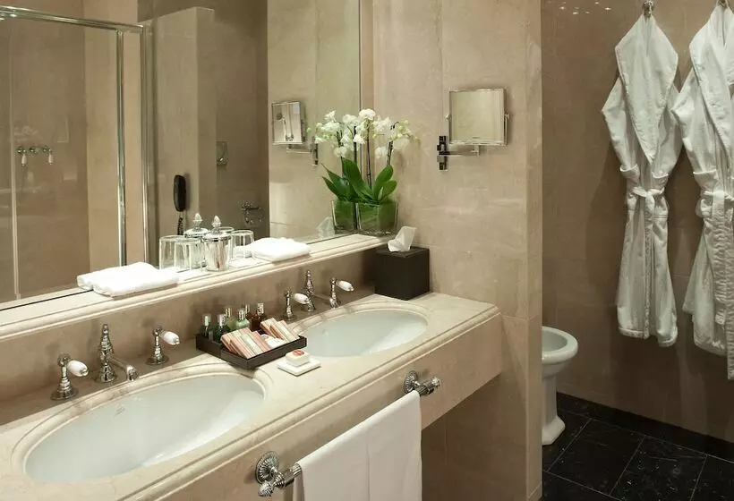 スーペリアールーム, De La Ville Monza   Small Luxury Hotels Of The World