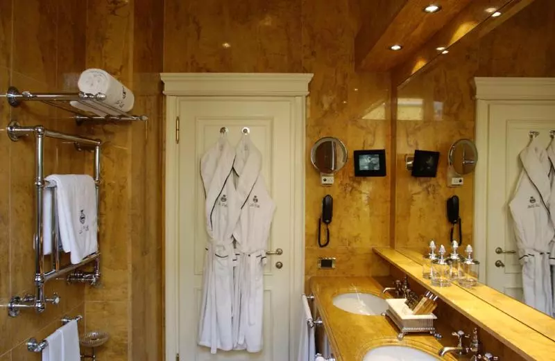 スイート, De La Ville Monza   Small Luxury Hotels Of The World
