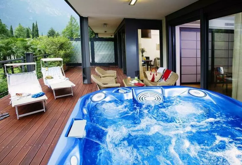 Sviitti Poreallas, Du Lac Et Du Parc Grand Resort