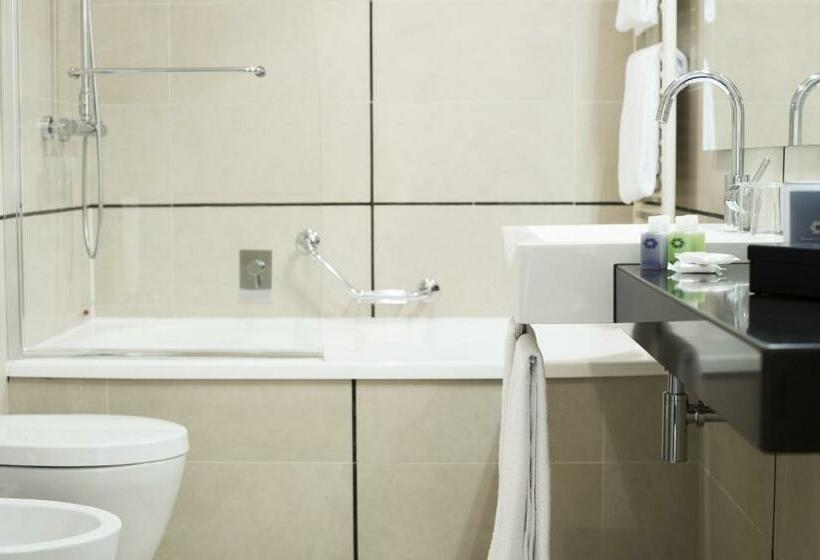 Suite Premium, Du Lac Et Du Parc Grand Resort