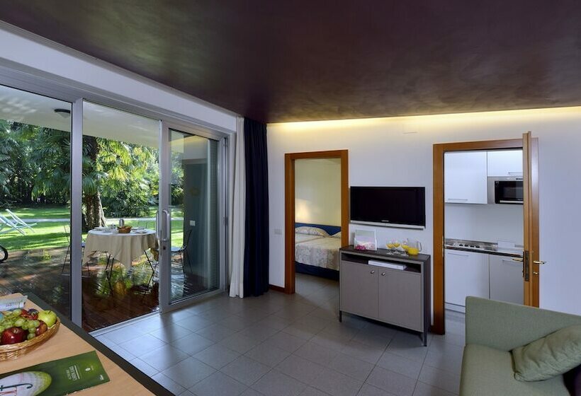 スタンダードバンガロー, Du Lac Et Du Parc Grand Resort