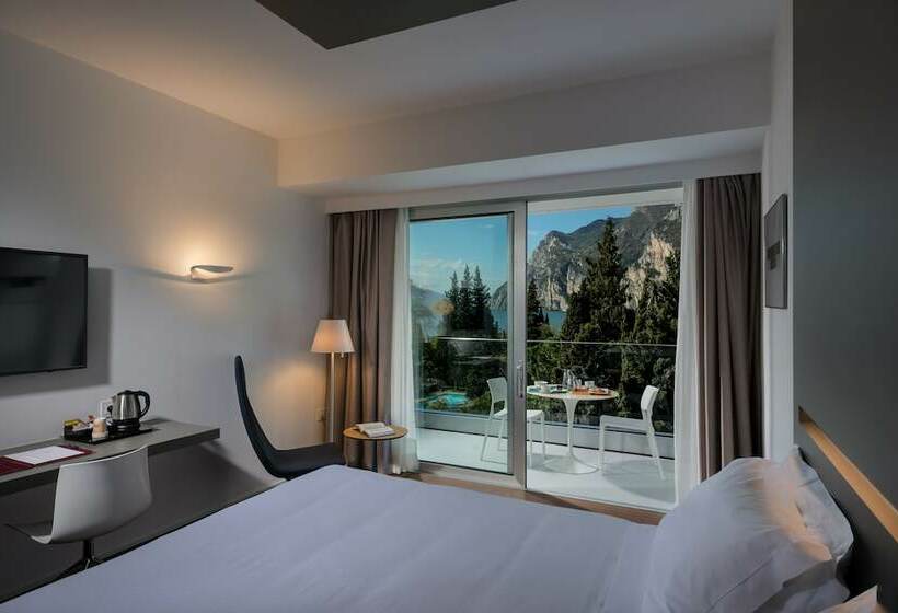 디럭스 룸 호수 전망, Du Lac Et Du Parc Grand Resort