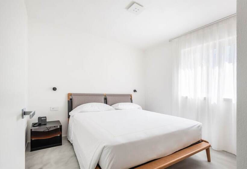 Bungalow Superior, Du Lac Et Du Parc Grand Resort