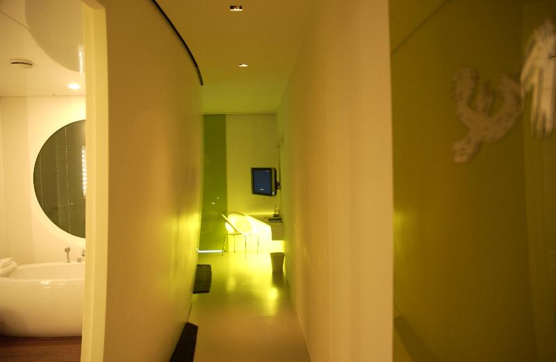 غرفة قياسية, Duomo