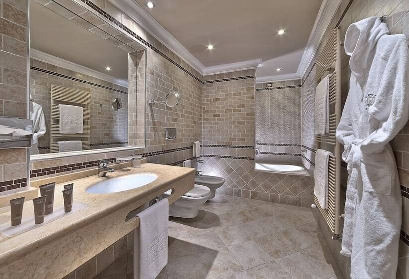 جناح جونيور, Esplanade Tergesteo  Luxury Retreat