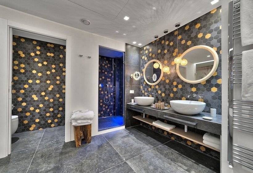 جناح, Esplanade Tergesteo  Luxury Retreat