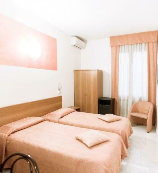 Chambre Standard, Europa