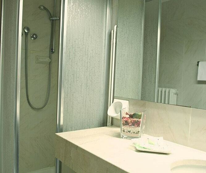 Chambre Standard Individuelle, Europa