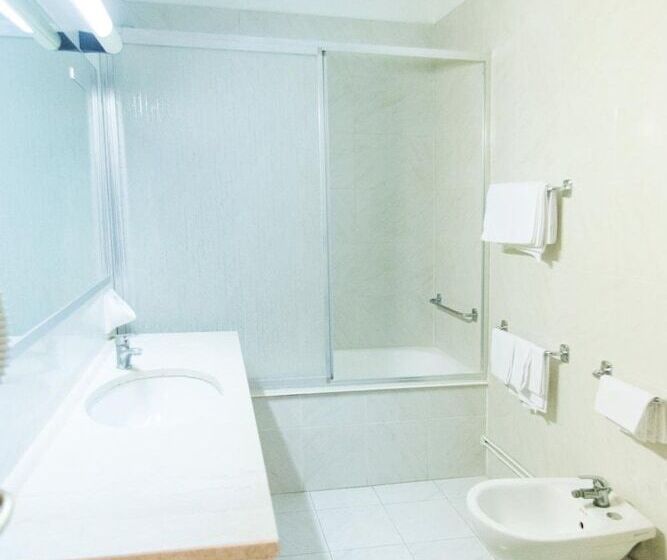 Chambre Standard, Europa