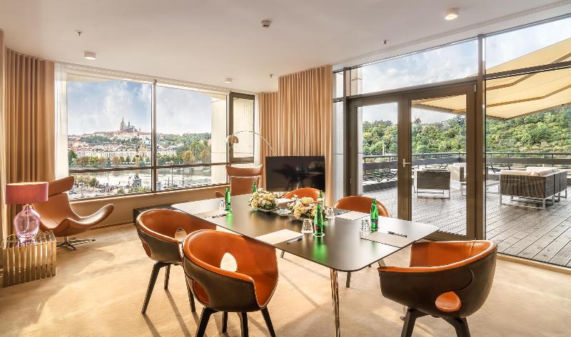 Chambre Standard Individuelle, Fortuna