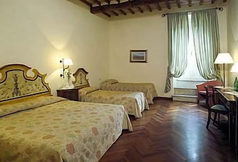 Habitació Triple Estàndard, Fortuna