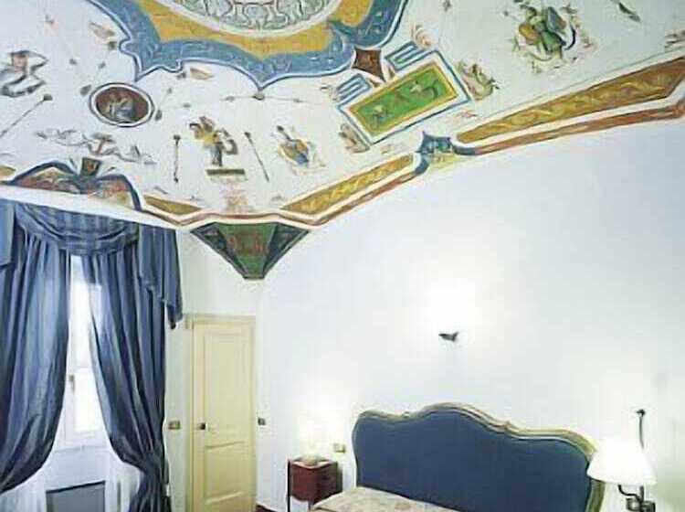 Chambre Executive, Fortuna