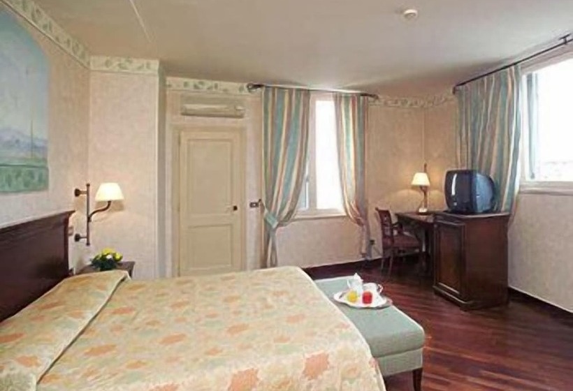 Chambre Executive, Fortuna