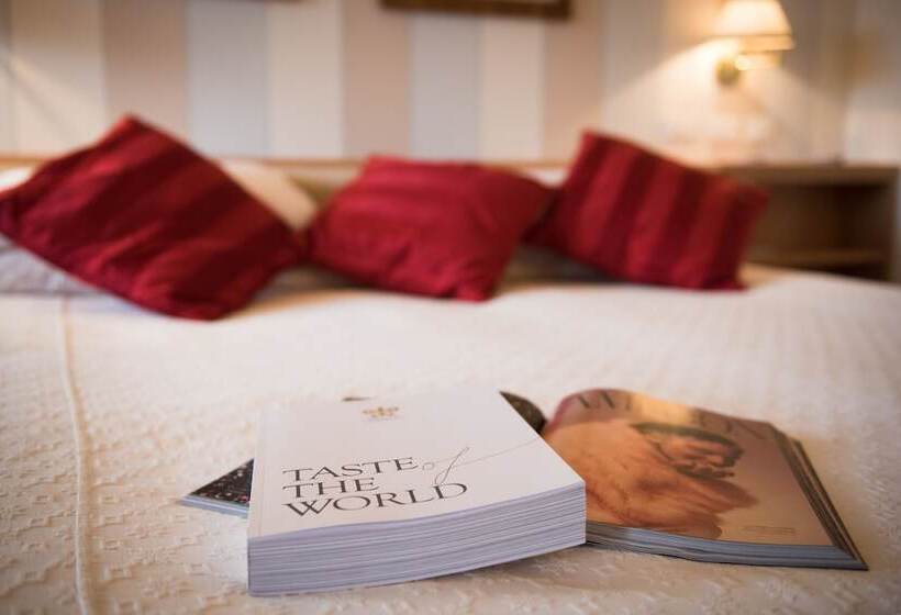 Номер Deluxe, Gallia Palace Hotel Relais & Châteaux