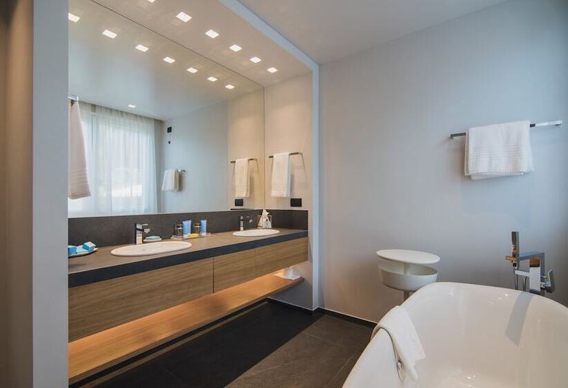 Люкс, Gallia Palace Hotel Relais & Châteaux