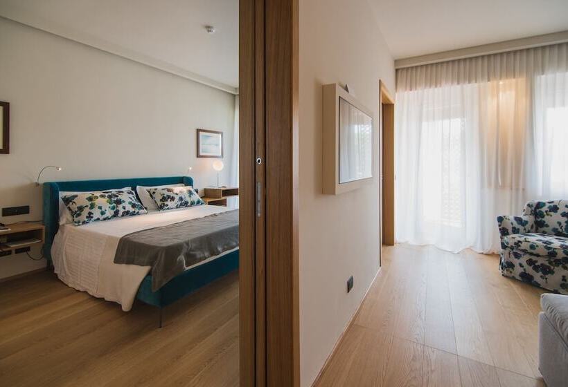 Люкс, Gallia Palace Hotel Relais & Châteaux