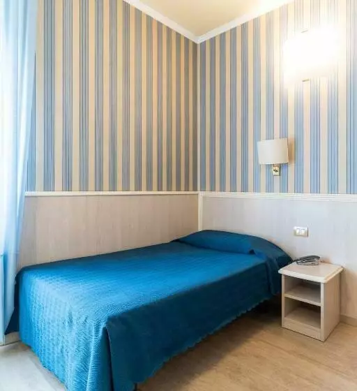 اتاق استاندارد یک نفره, Garda