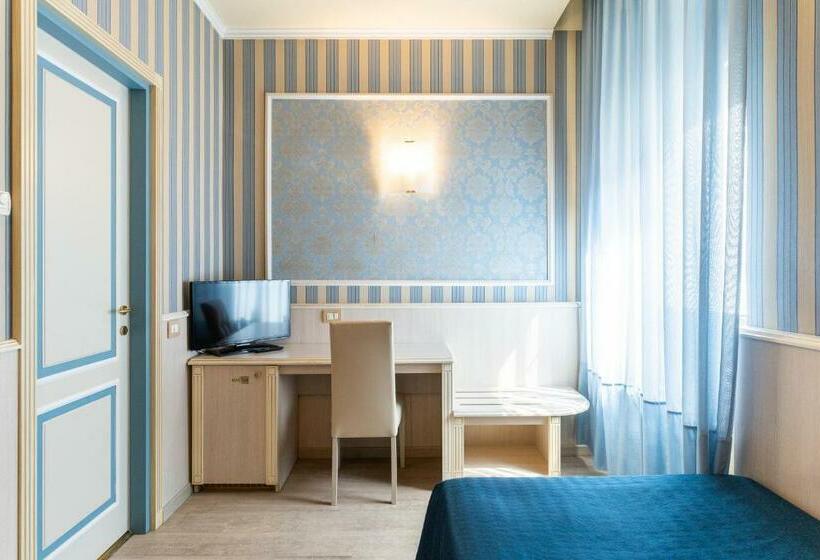 标准单人间, Garda