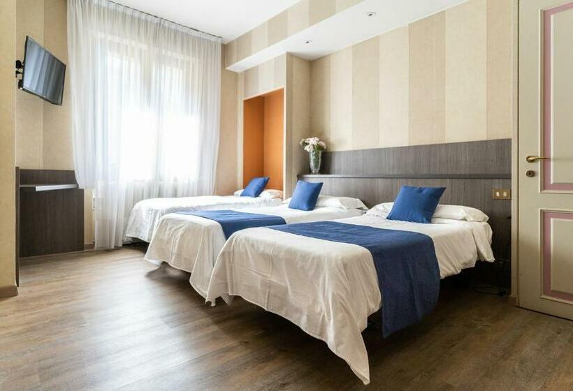 标准三人间, Garda