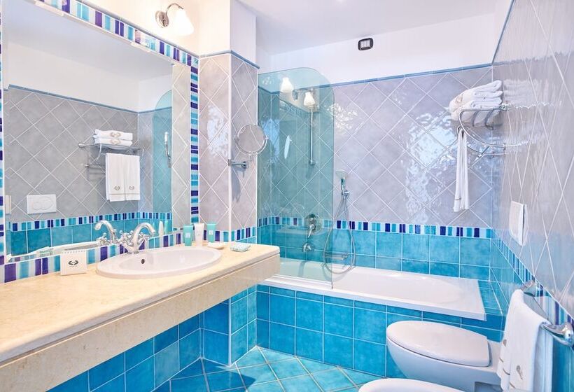 オーシャンビュースタンダードルーム, Hermitage