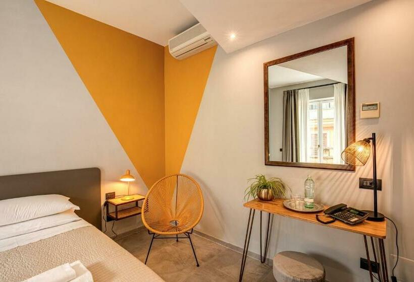 اتاق سوپریور با بالکن, King