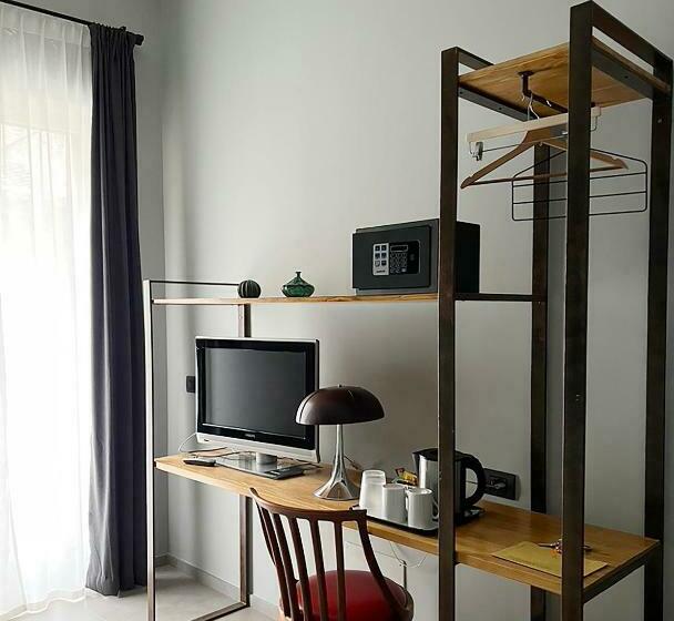 اتاق سوپریور با بالکن, King