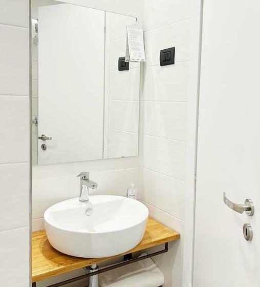 اتاق سوپریور با بالکن, King