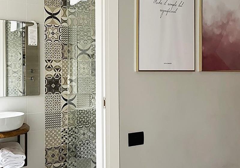 اتاق سوپریور با بالکن, King