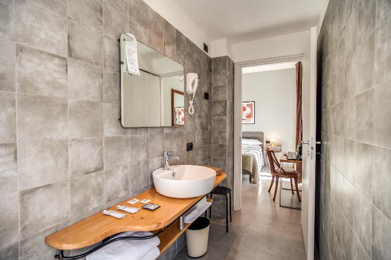 اتاق سوپریور با بالکن, King