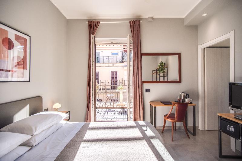 اتاق سوپریور با بالکن, King