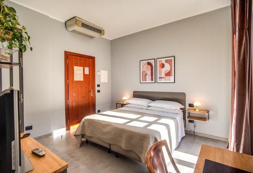 اتاق سوپریور با بالکن, King