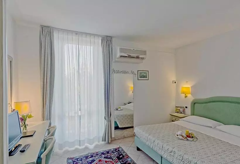 Junior Suite, Kursaal