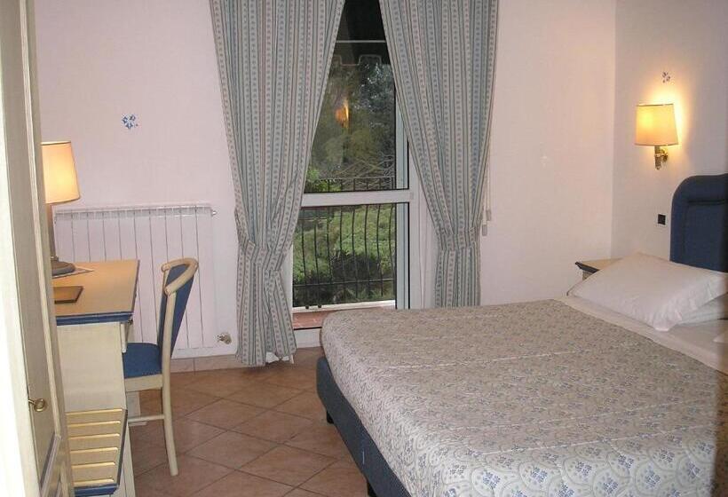 סוויטת ג'וניור, Kursaal