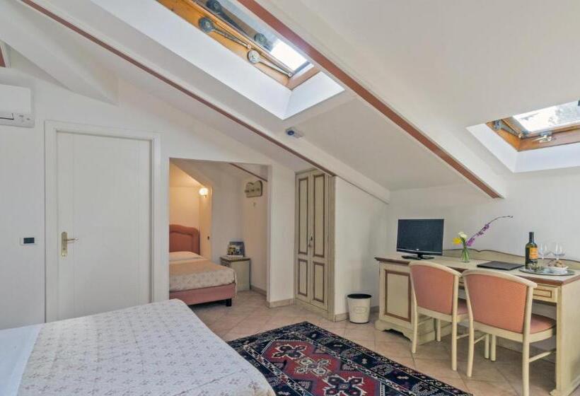 חדר פנטהאוז, Kursaal