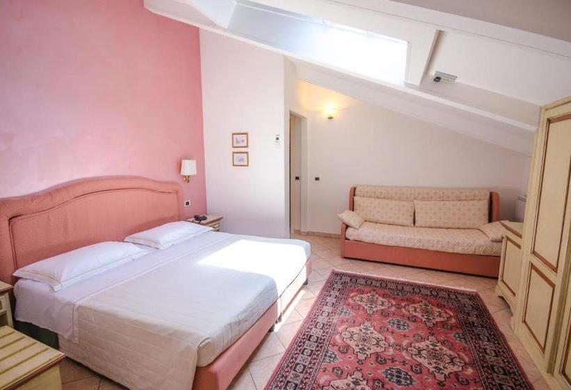 חדר פנטהאוז, Kursaal