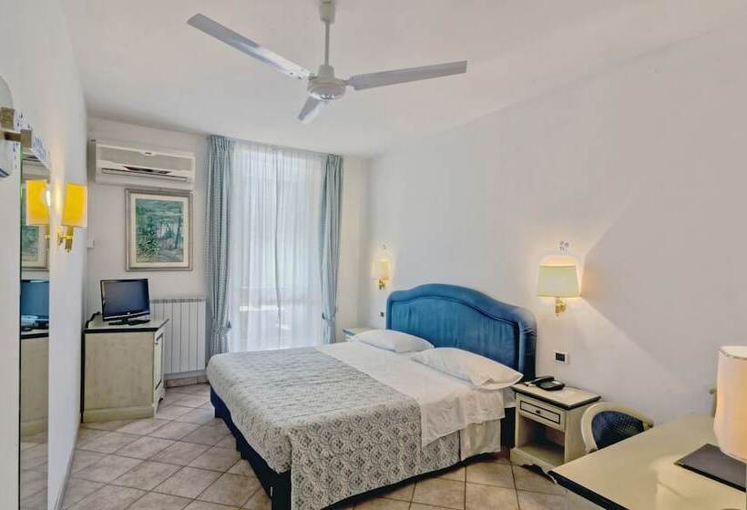 חדר סטנדרט נוף לאגם, Kursaal