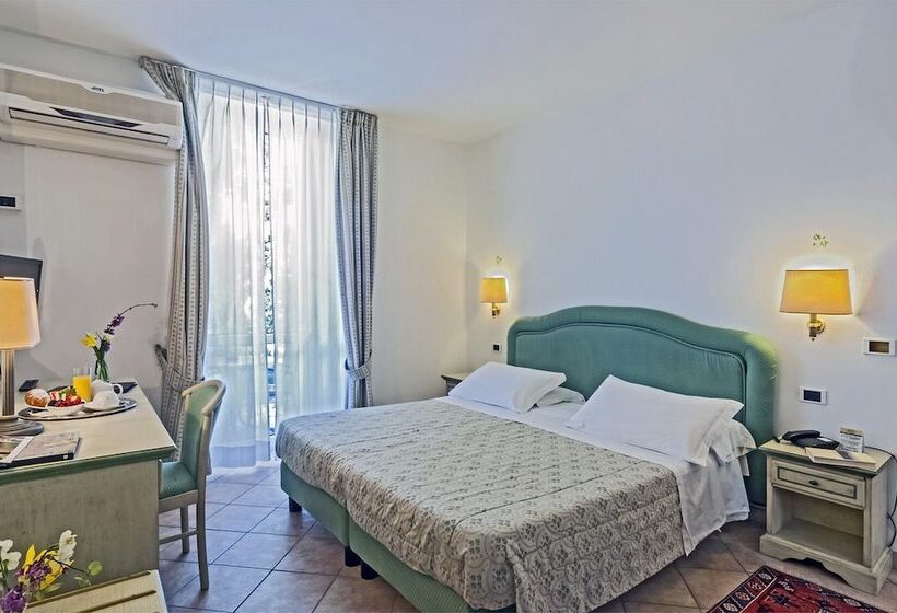 חדר סטנדרט, Kursaal