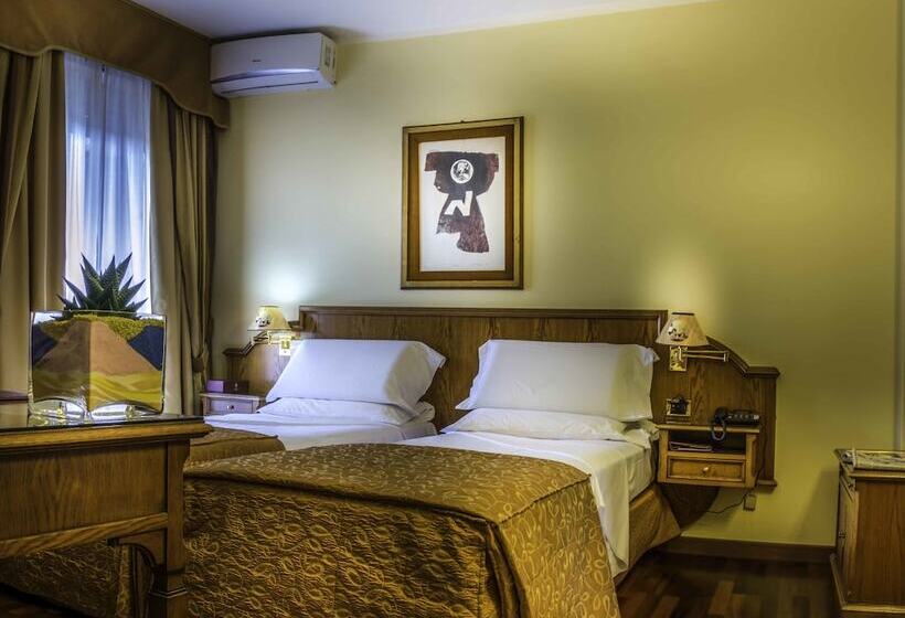 غرفة كلاسيكية, La Bussola