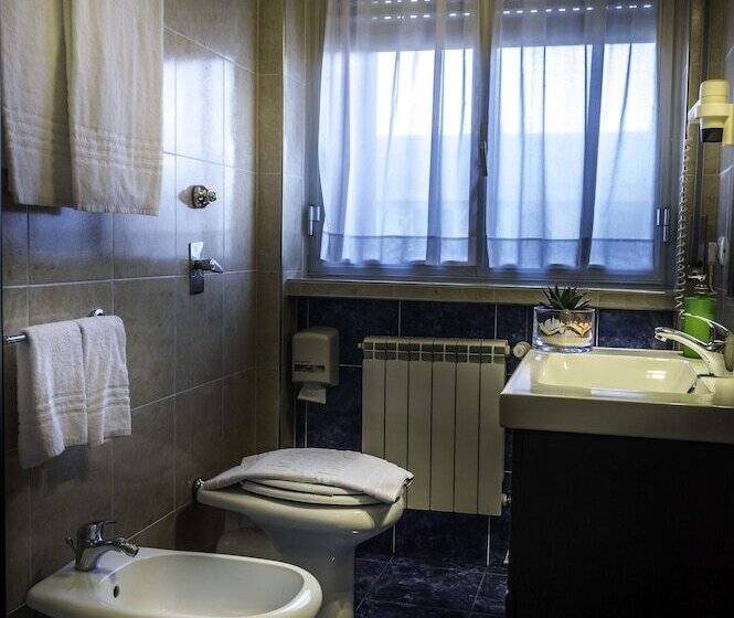 غرفة كلاسيكية, La Bussola