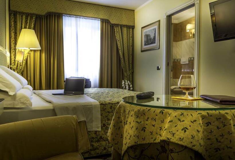 غرفة ديلوكس, La Bussola