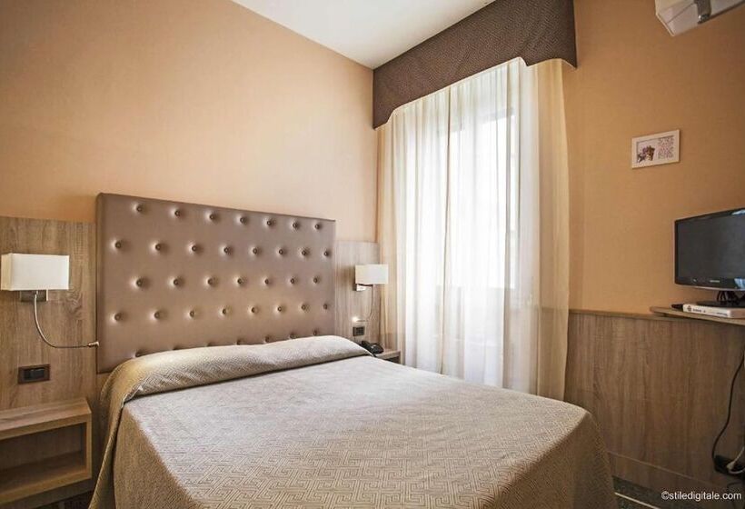 اتاق استاندارد سه نفره, La Pace