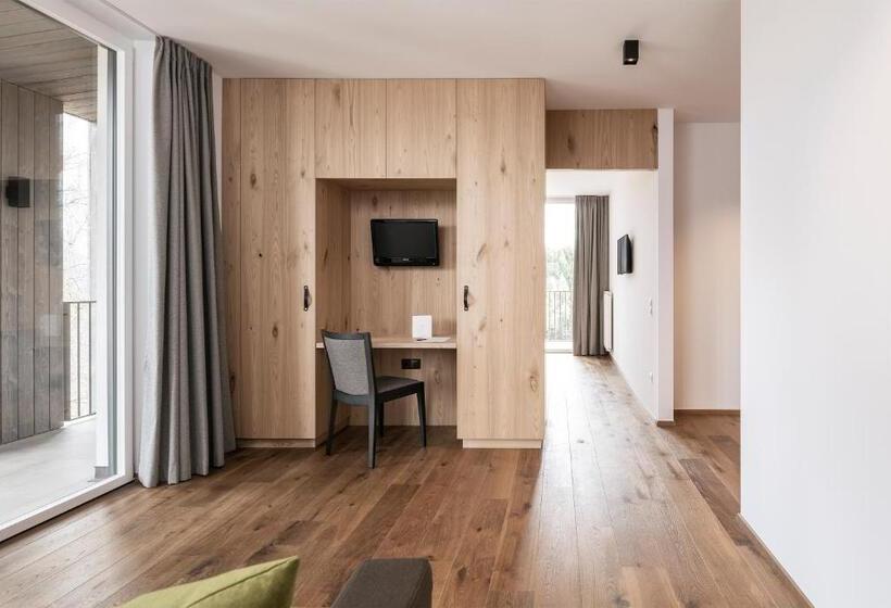 带阳台套房, Lichtenstern