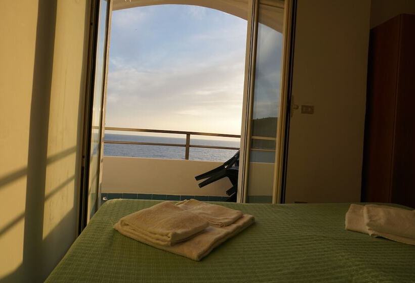 חדר סטנדרט נוף לים, Lido Ficocella