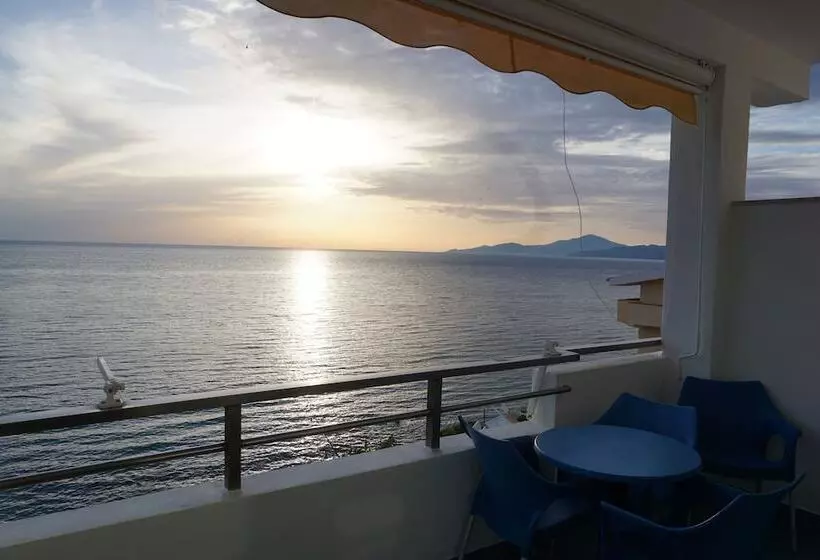 Perhesviitti 2 Makuuhuonetta, Lido Ficocella