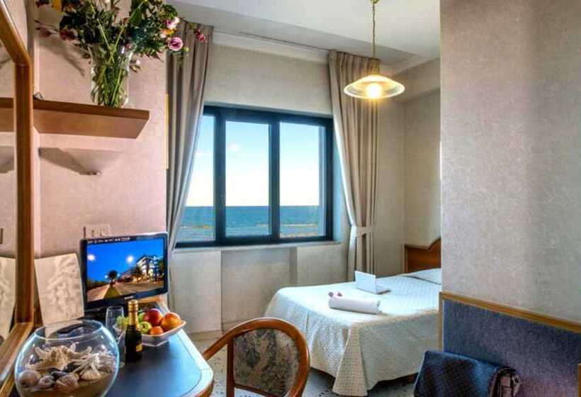 اتاق استاندارد یک نفره, Maja