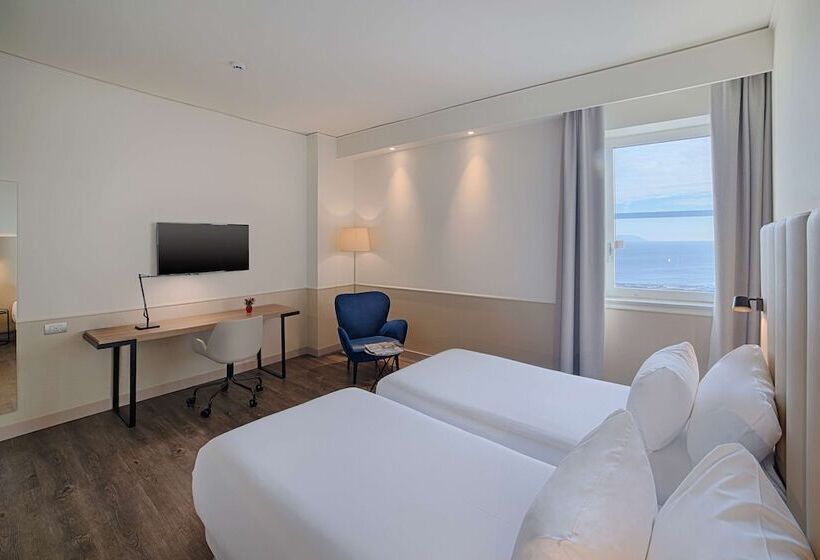 חדר סופריור נוף לים, NH Napoli Panorama