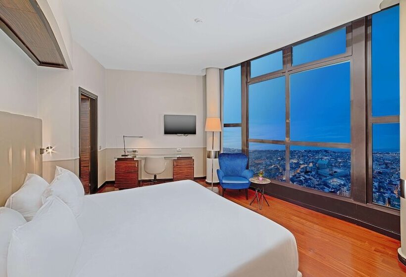 Habitación Premium Vista al Mar., NH Napoli Panorama